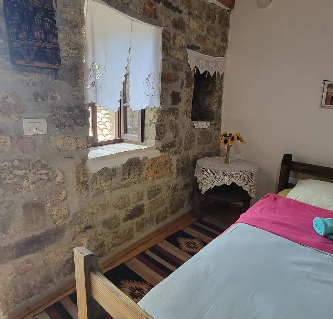 Guesthouse Mangalem Berat Apartment
